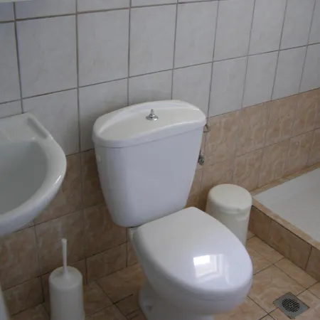 Guest house Ageri 3*